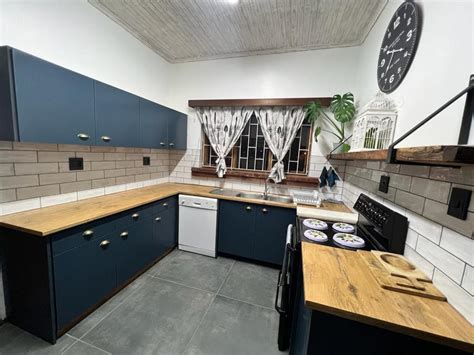 Seaview Family Cottage .
